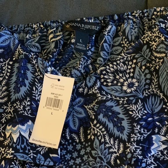 Brand new Banana Republic camisole - Picture 2 of 2